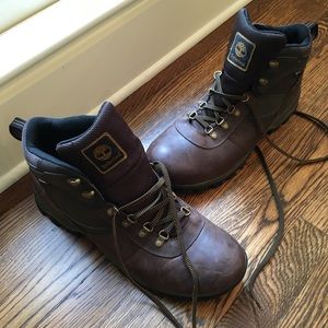 Men’s waterproof boots